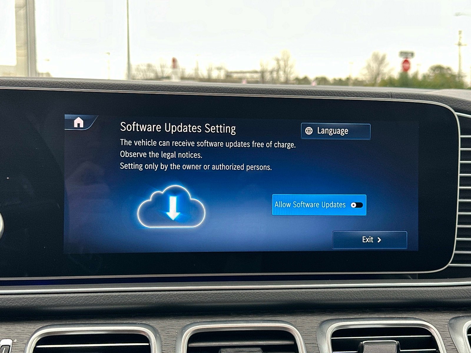 Used 2025 Mercedes-Benz GLS 580 4MATIC image 21