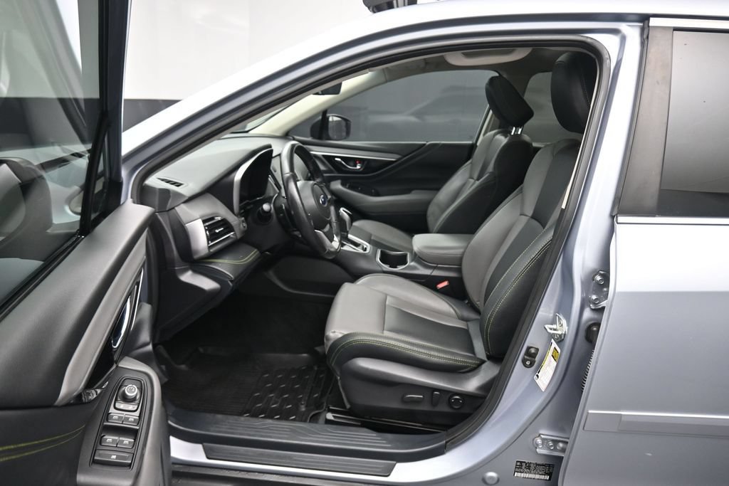 Used 2022 Subaru Outback Onyx Edition XT AWD/4WD image 11