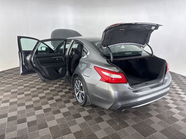 Used 2016 Nissan Altima 2.5 SR image 18