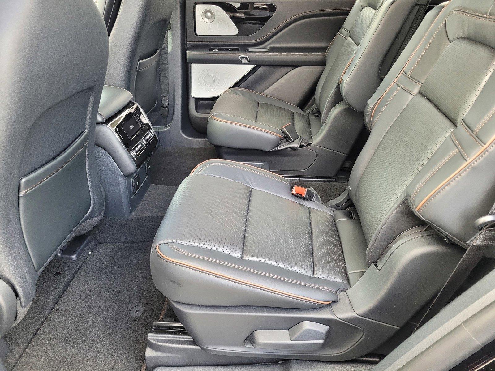 New 2025 Lincoln Aviator Black Label image 7