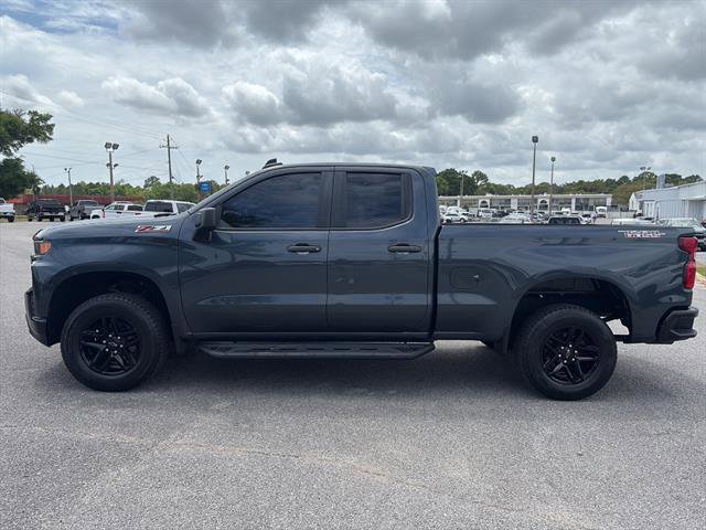 Used 2019 Chevrolet Silverado 1500 Custom Trail Boss w/ Custom Convenience Package AWD/4WD image 3