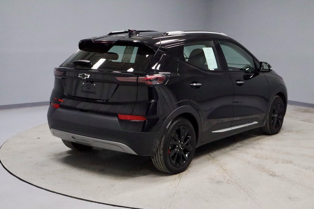 Used 2023 Chevrolet Bolt EUV Premier w/ Sun & Sound Package image 10