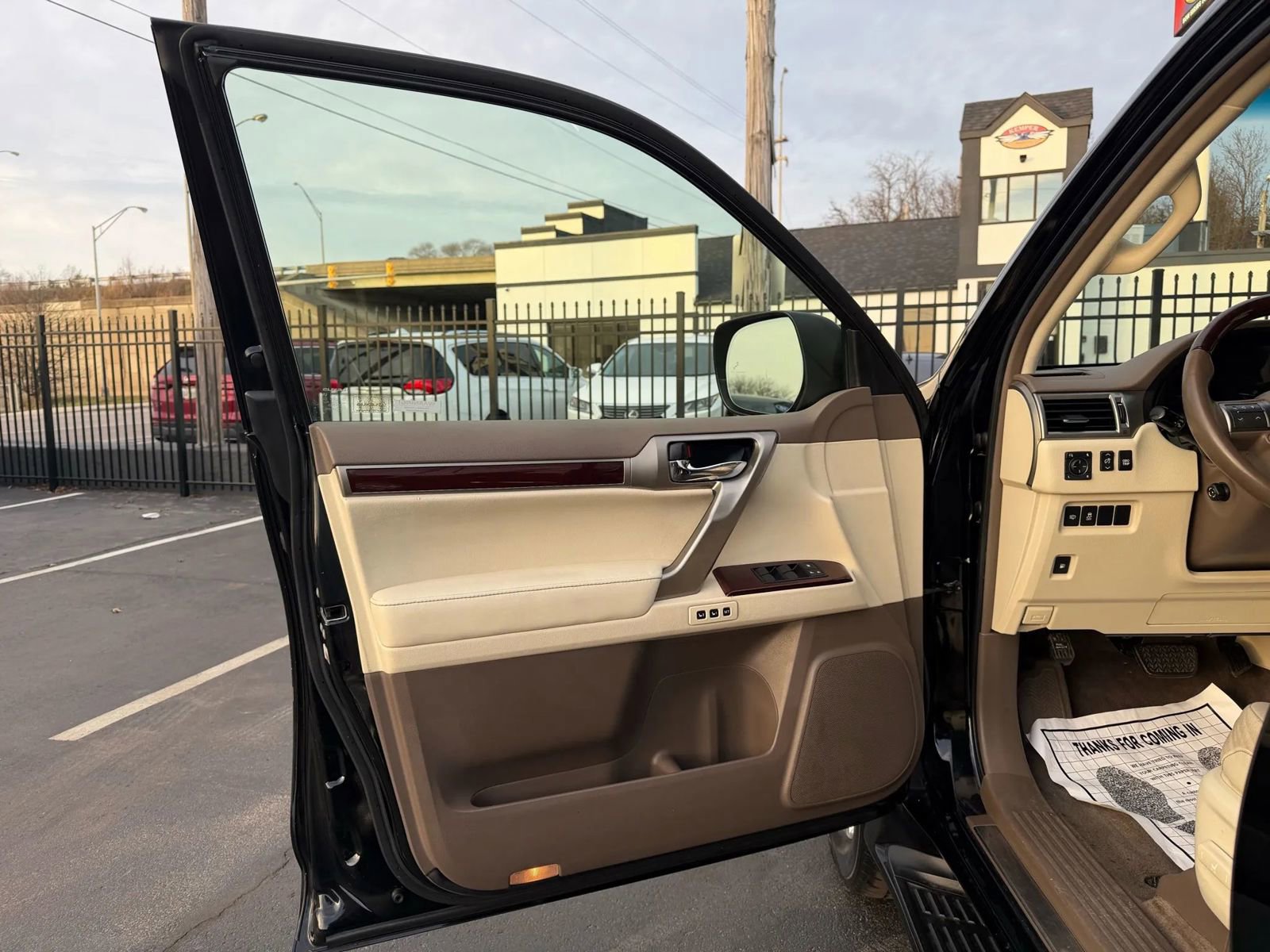 Used 2018 Lexus GX 460 Premium w/ Premium Package image 20