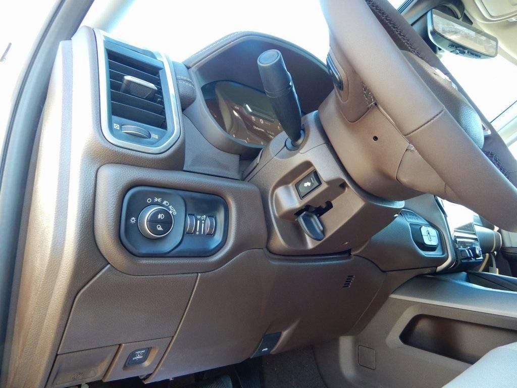 New 2026 RAM 2500 Laramie w/ Towing Technology Group image 19