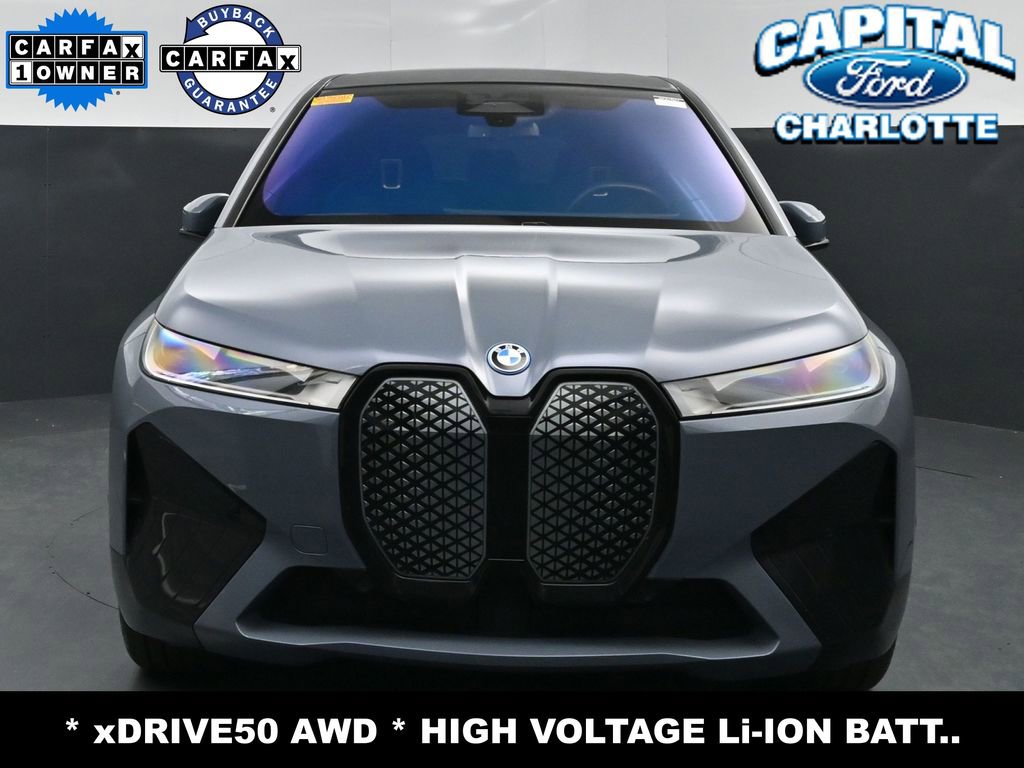 Used 2023 BMW iX xDrive50 w/ Sport Package AWD/4WD image 2