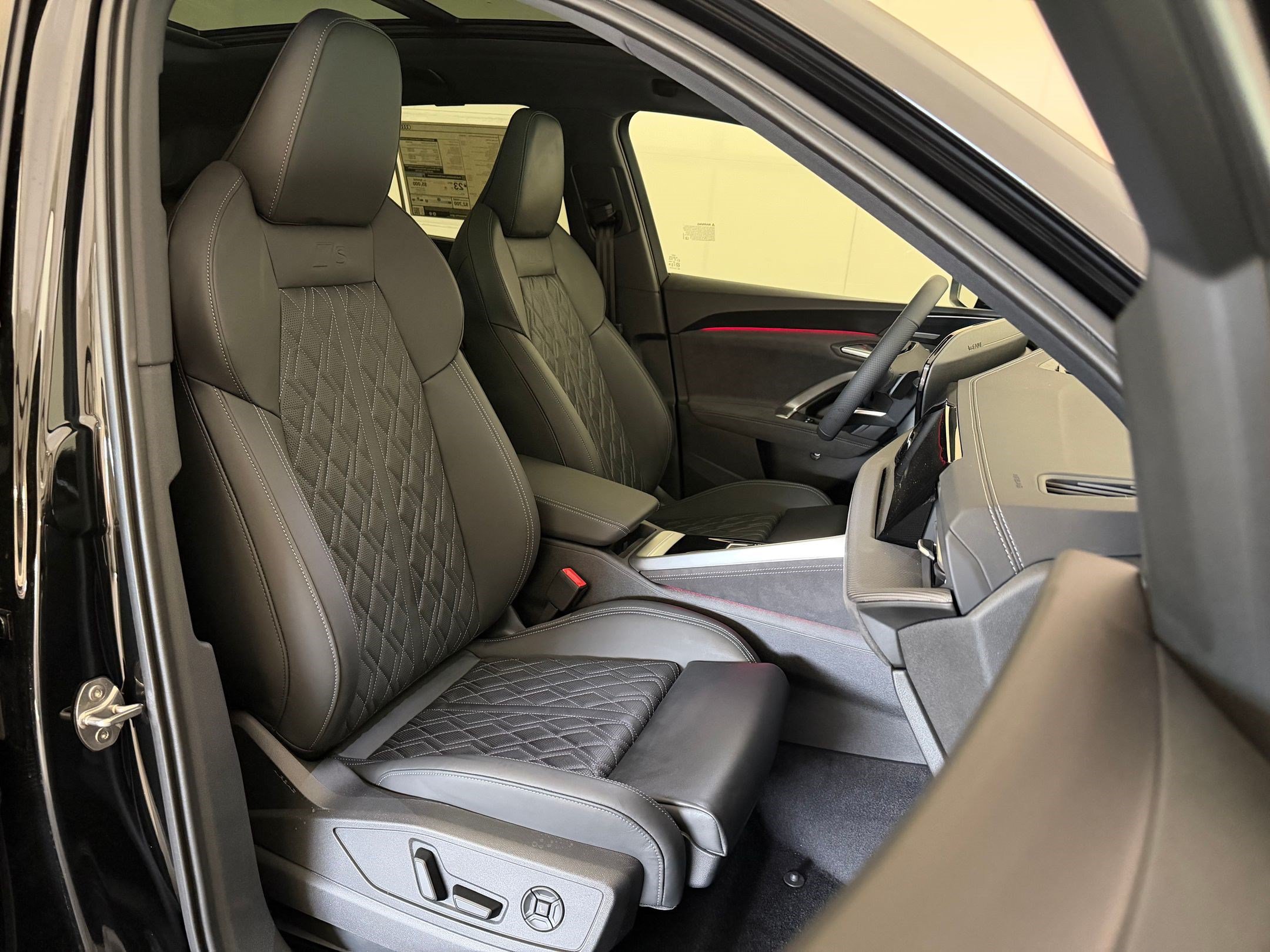 New 2026 Audi SQ5 Premium Plus AWD/4WD image 32