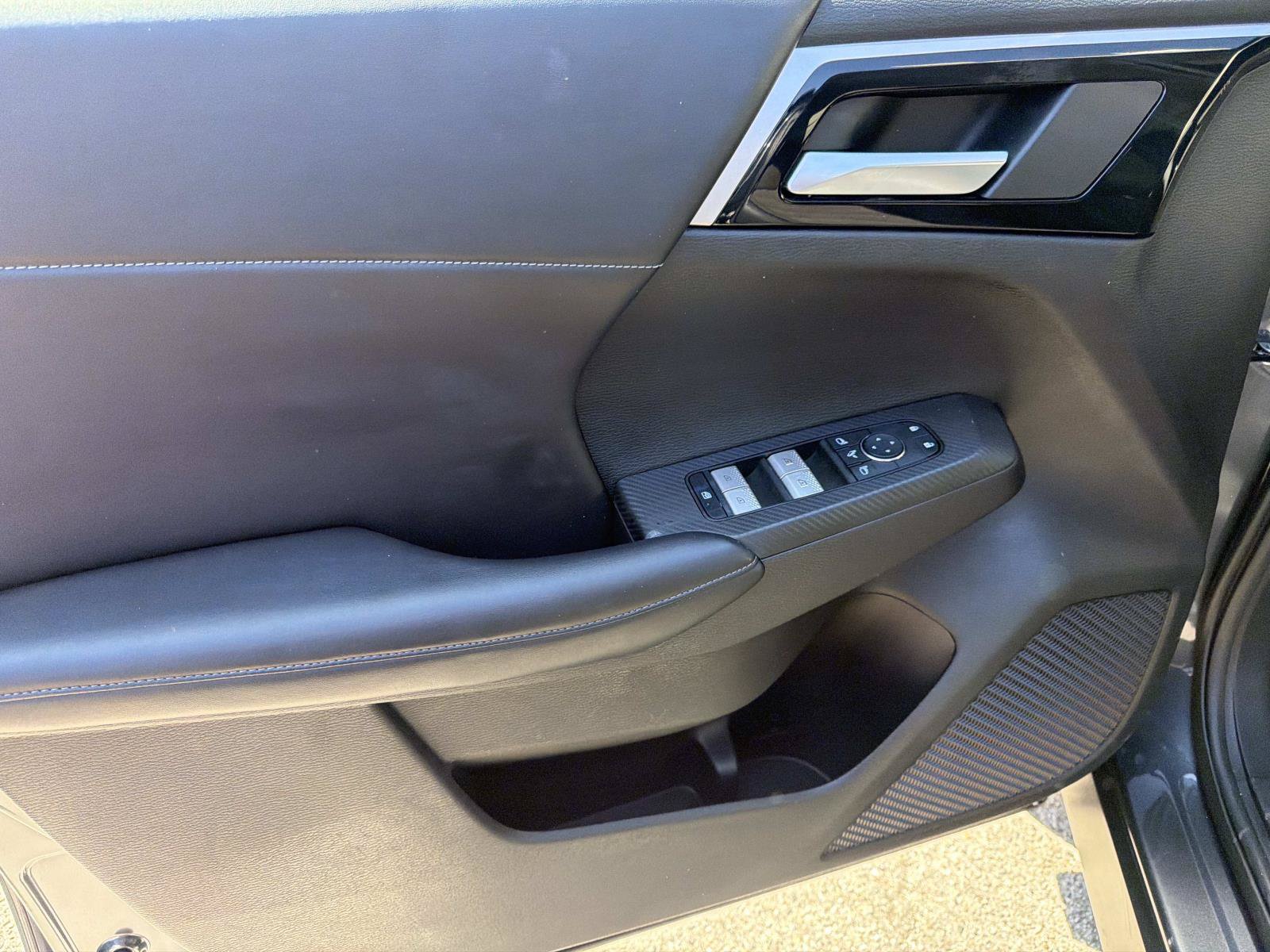 Used 2024 Mitsubishi Outlander FWD image 12