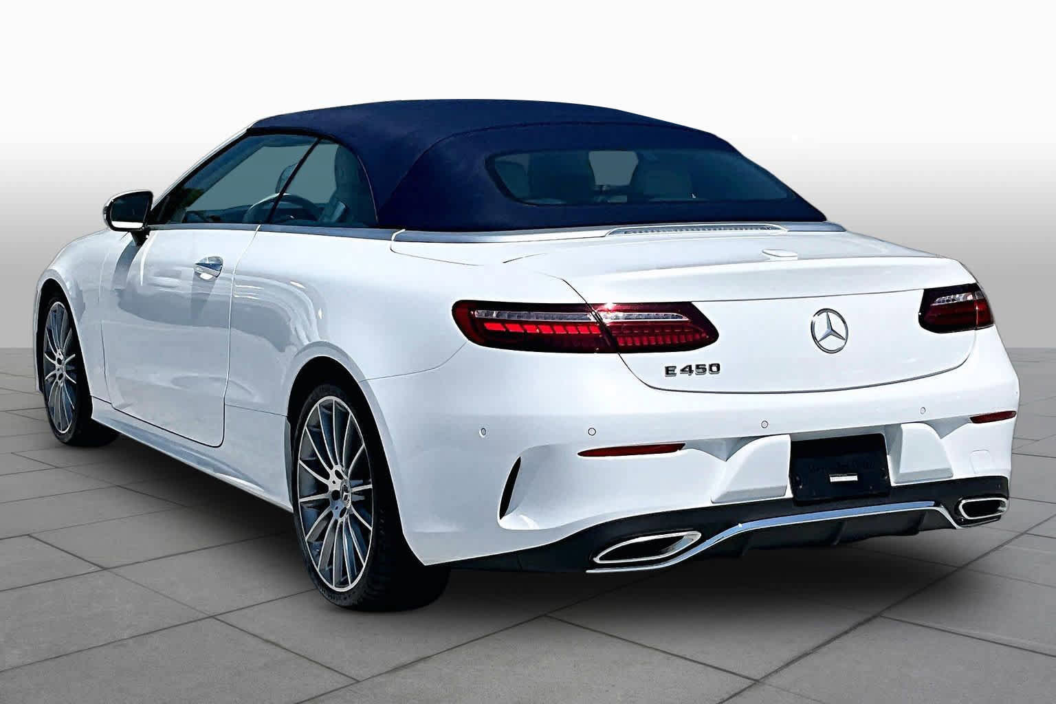Used 2022 Mercedes-Benz E 450 Cabriolet image 11