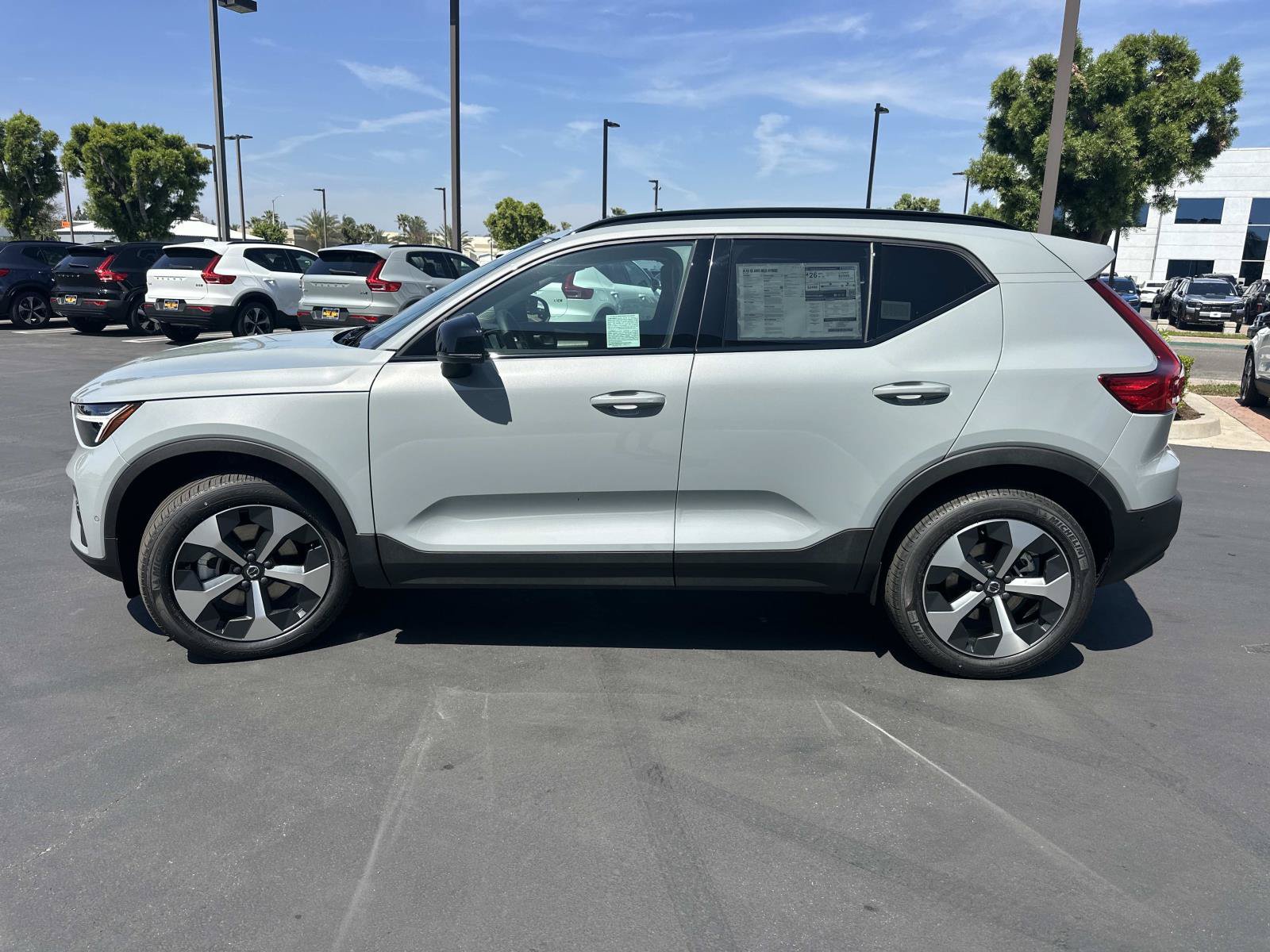 New 2026 Volvo XC40 B5 Plus w/ Protection Package Premier AWD/4WD image 4