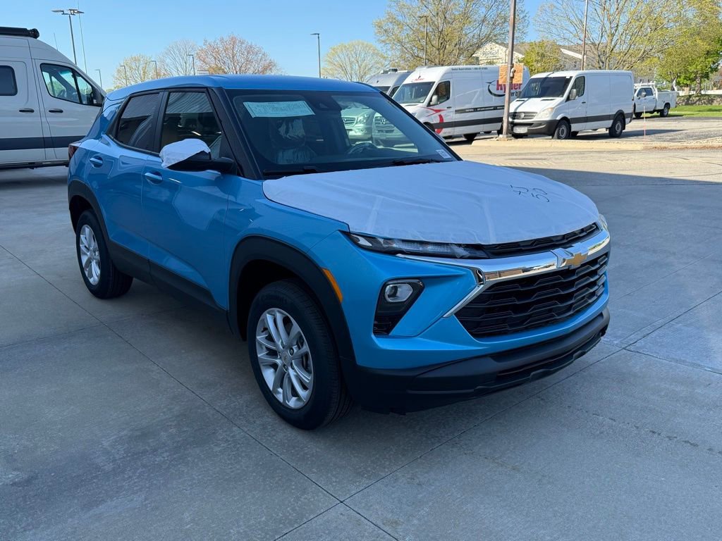 New 2026 Chevrolet TrailBlazer LS AWD/4WD image 1