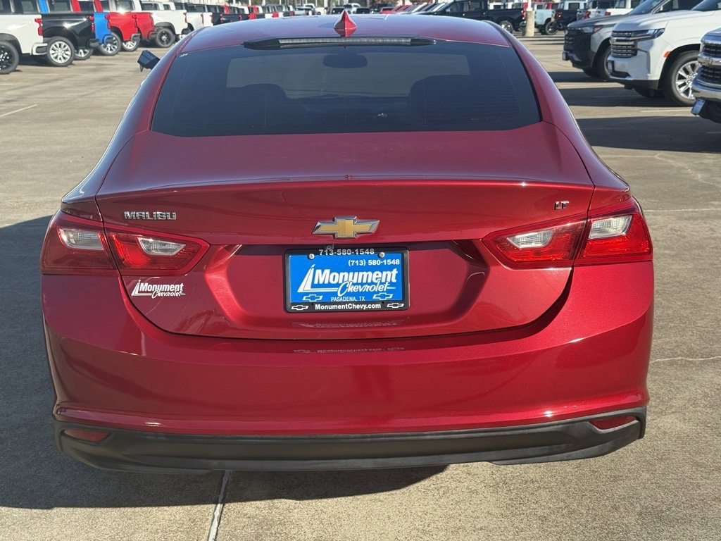 Used 2016 Chevrolet Malibu LT image 12