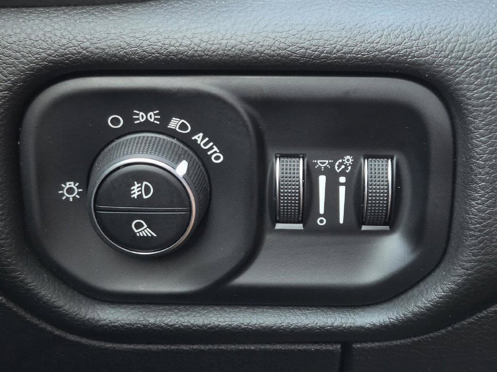 Used 2025 RAM 1500 RHO AWD/4WD image 16
