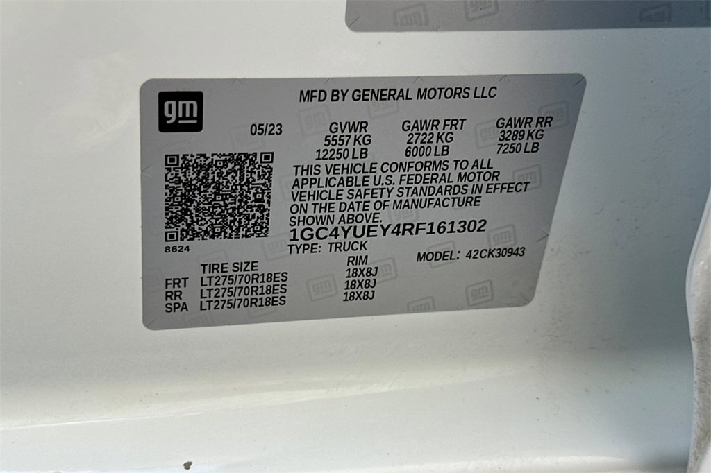 Used 2024 Chevrolet Silverado 3500 LTZ w/ LTZ Convenience Package image 30