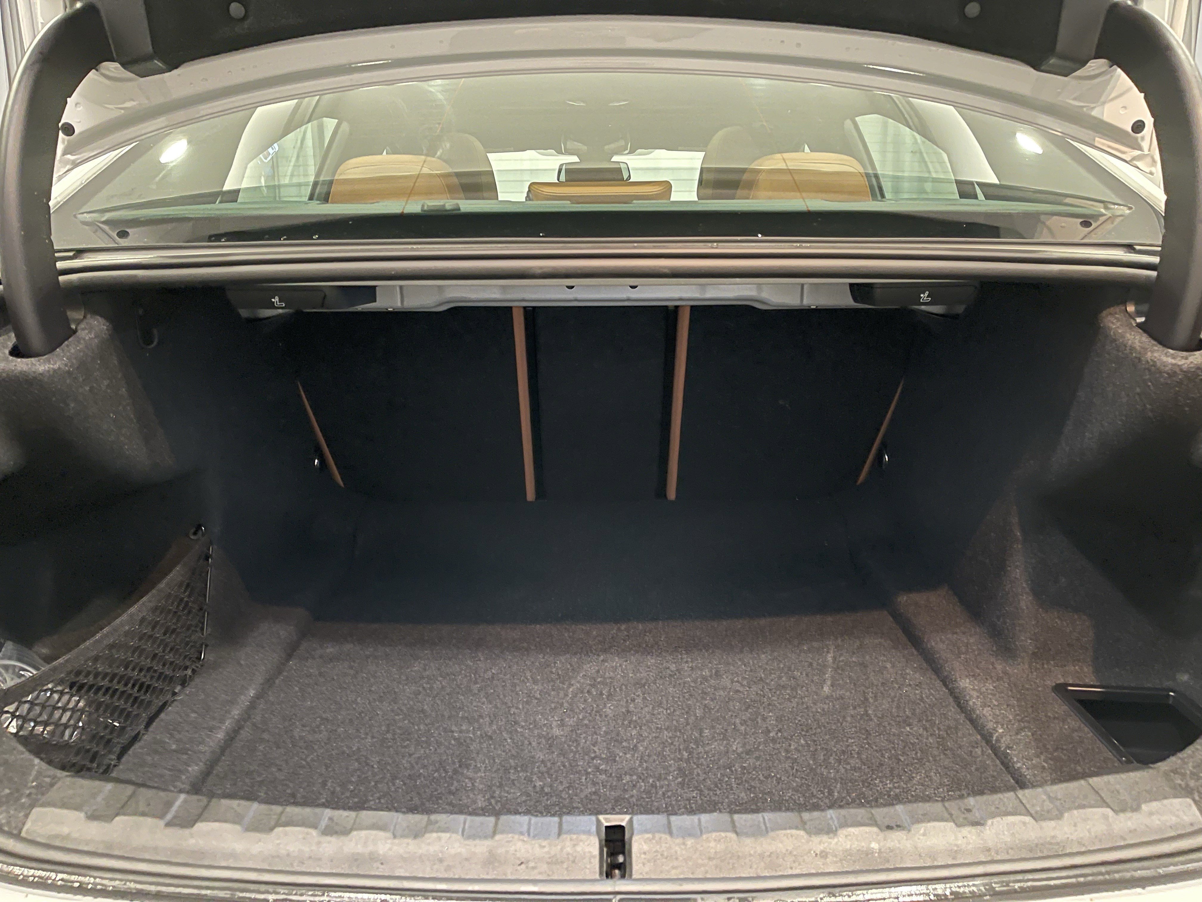 Used 2025 BMW 330i xDrive Sedan w/ M Sport Package image 27