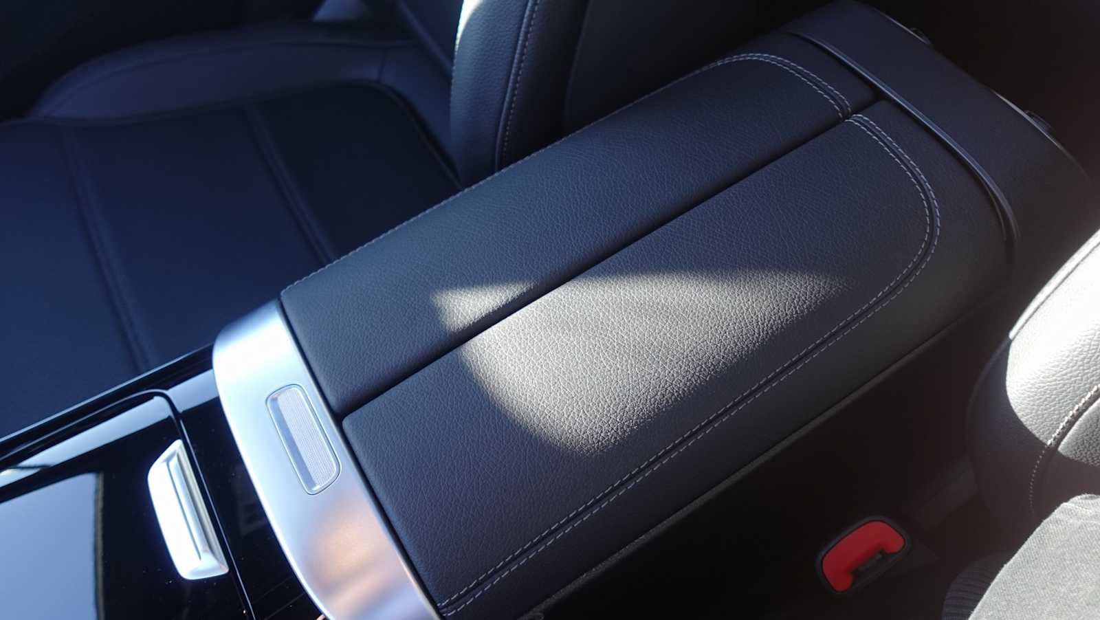 Used 2026 Mercedes-Benz GLC 300 4MATIC image 35