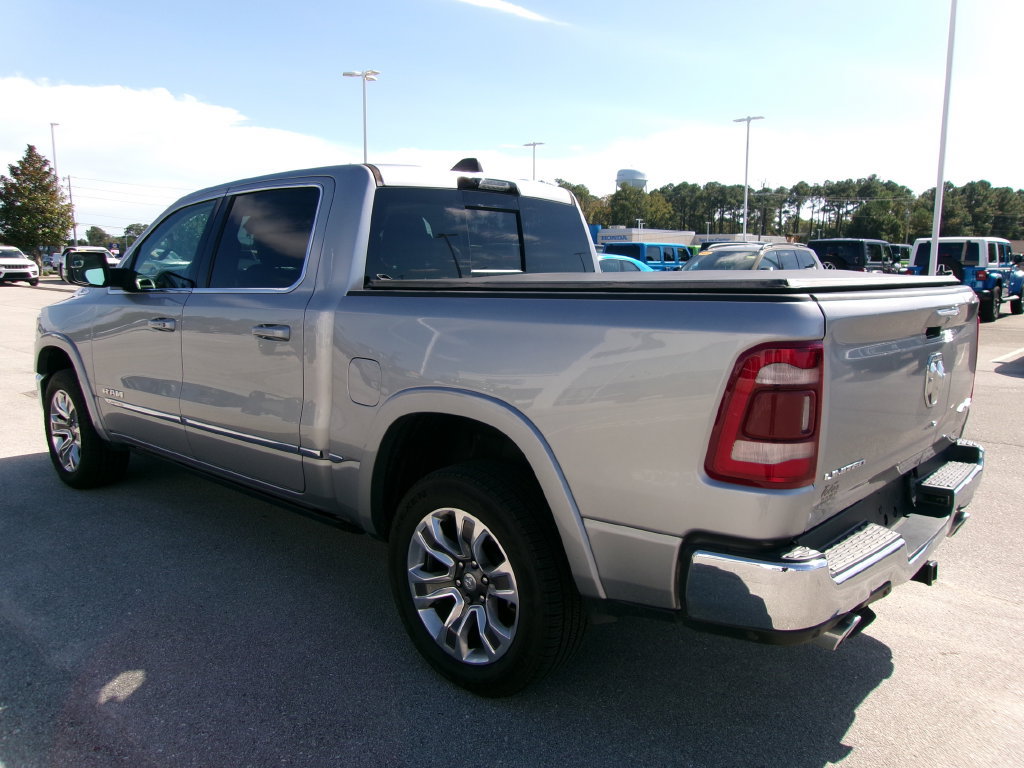 Used 2023 RAM 1500 Limited AWD/4WD image 2