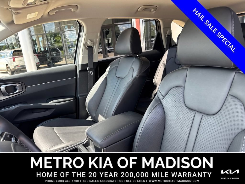 Used 2025 Kia Sorento EX FWD image 15