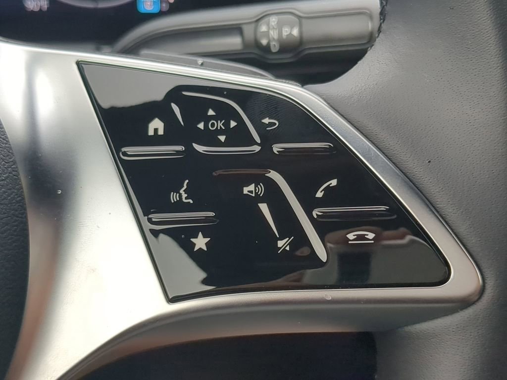 New 2025 Mercedes-Benz GLA 250 image 12