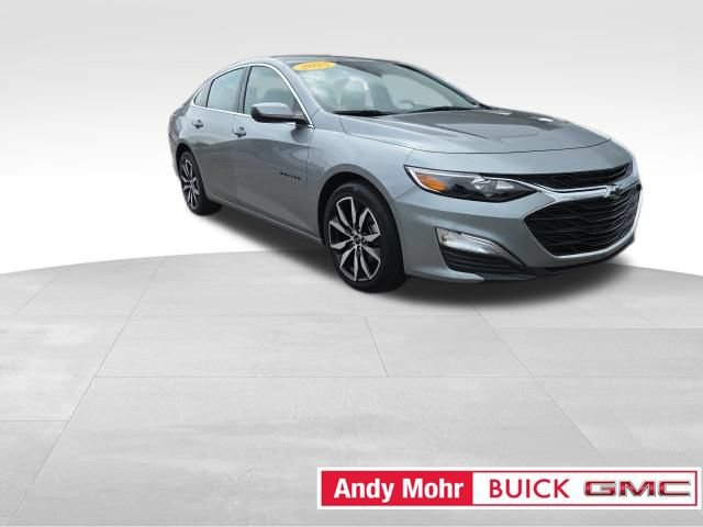 Used 2025 Chevrolet Malibu RS FWD image 2