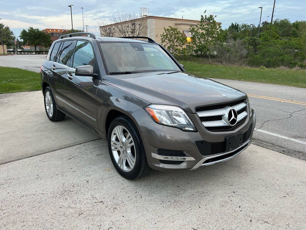Used 2015 Mercedes-Benz GLK 250 BlueTEC 4MATIC image 5