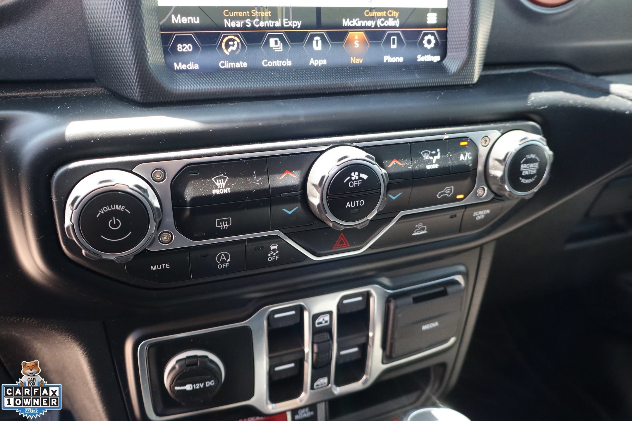 Used 2023 Jeep Gladiator Mojave w/ Trailer Tow Package AWD/4WD image 22