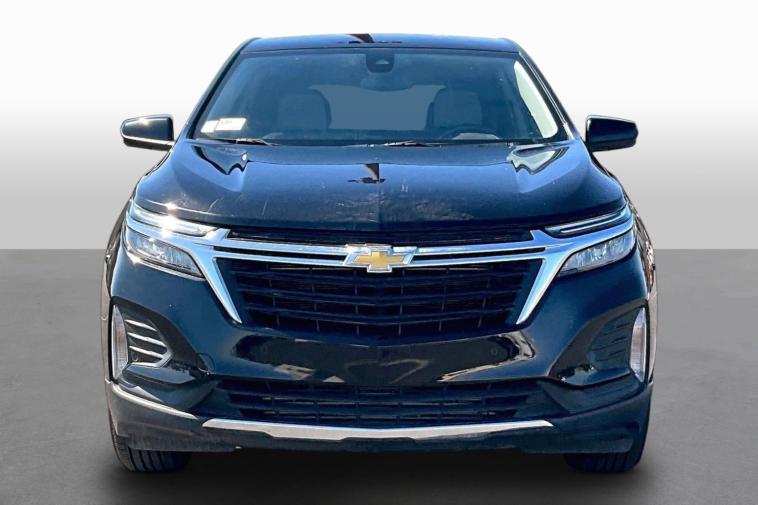 Used 2024 Chevrolet Equinox LT AWD/4WD image 3