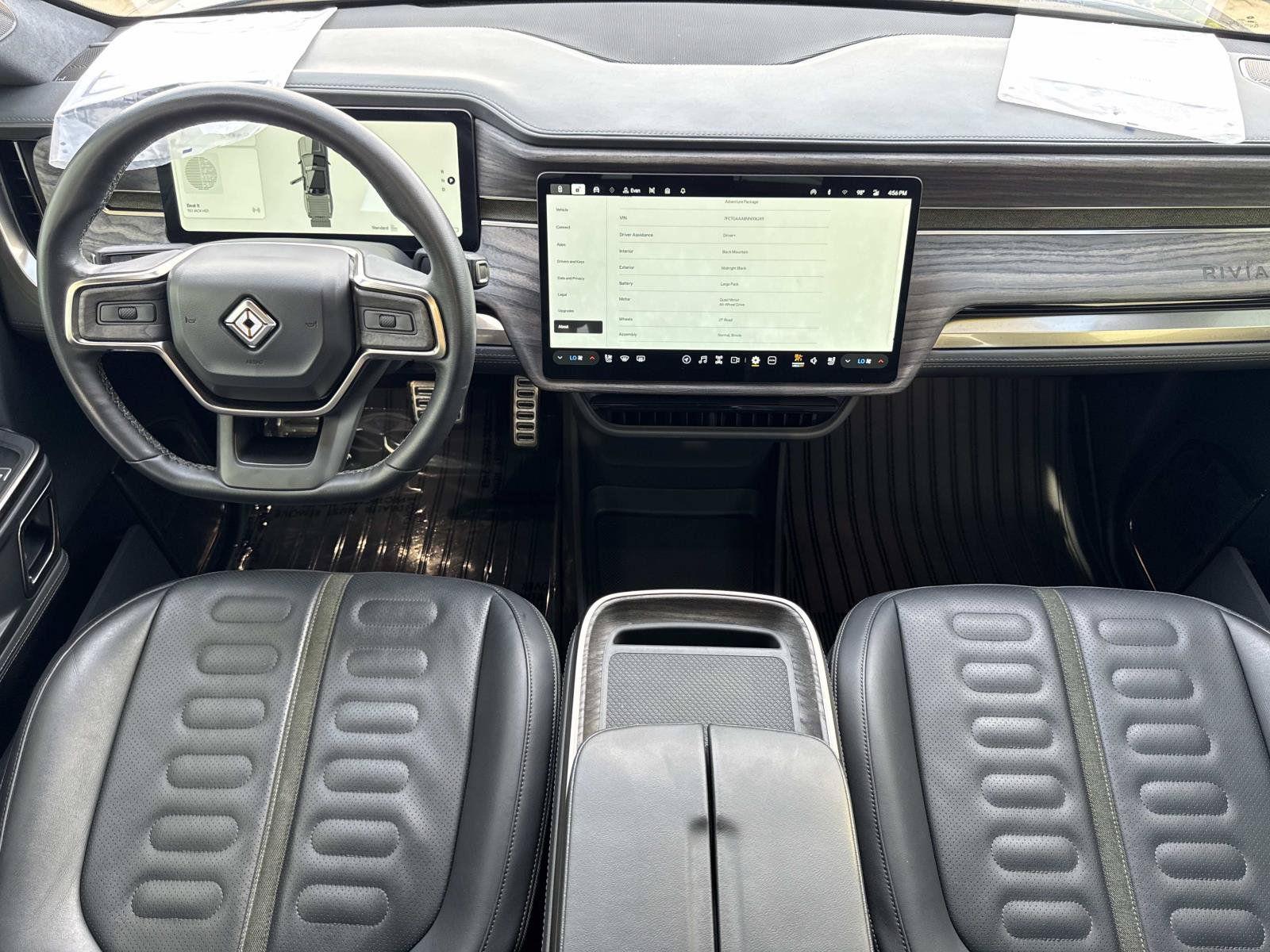Used 2022 Rivian R1T Adventure AWD/4WD image 9