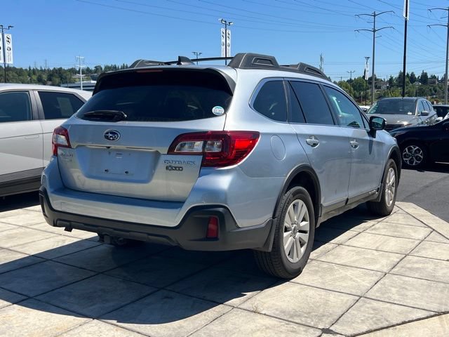 Used 2018 Subaru Outback 2.5i Premium AWD/4WD image 6