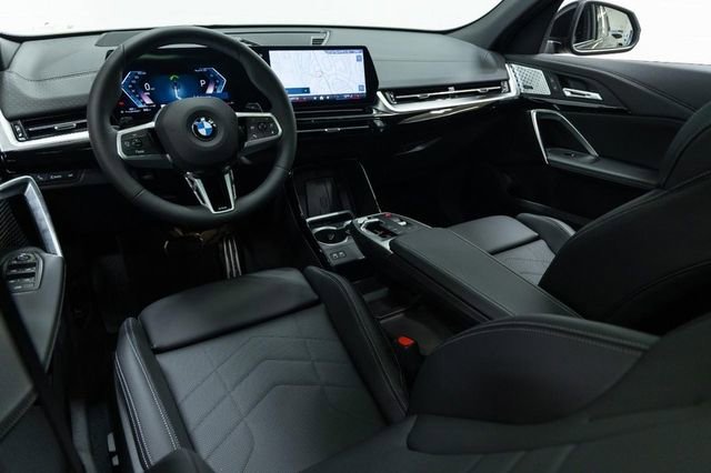 Certified 2025 BMW X2 xDrive28i w/ Technology Package image 24