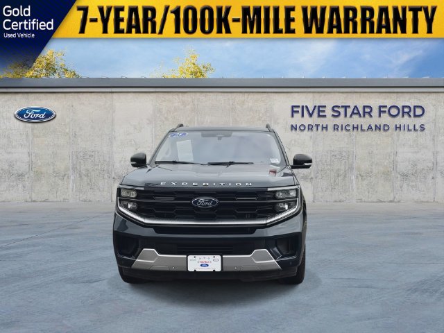 Used 2025 Ford Expedition Platinum w/ Driver's Package AWD/4WD image 4