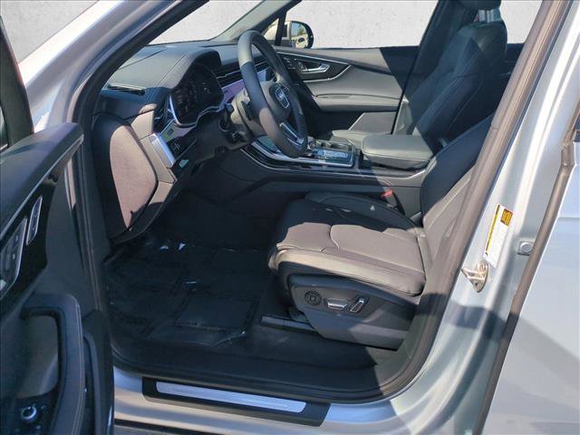 Used 2025 Audi Q7 3.0T Prestige w/ Prestige Package AWD/4WD image 17