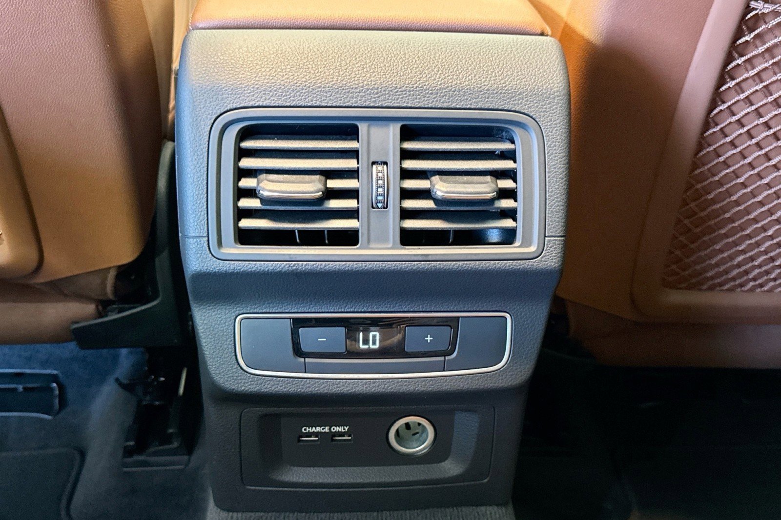 Used 2022 Audi Q5 2.0T Premium w/ Convenience Package image 24