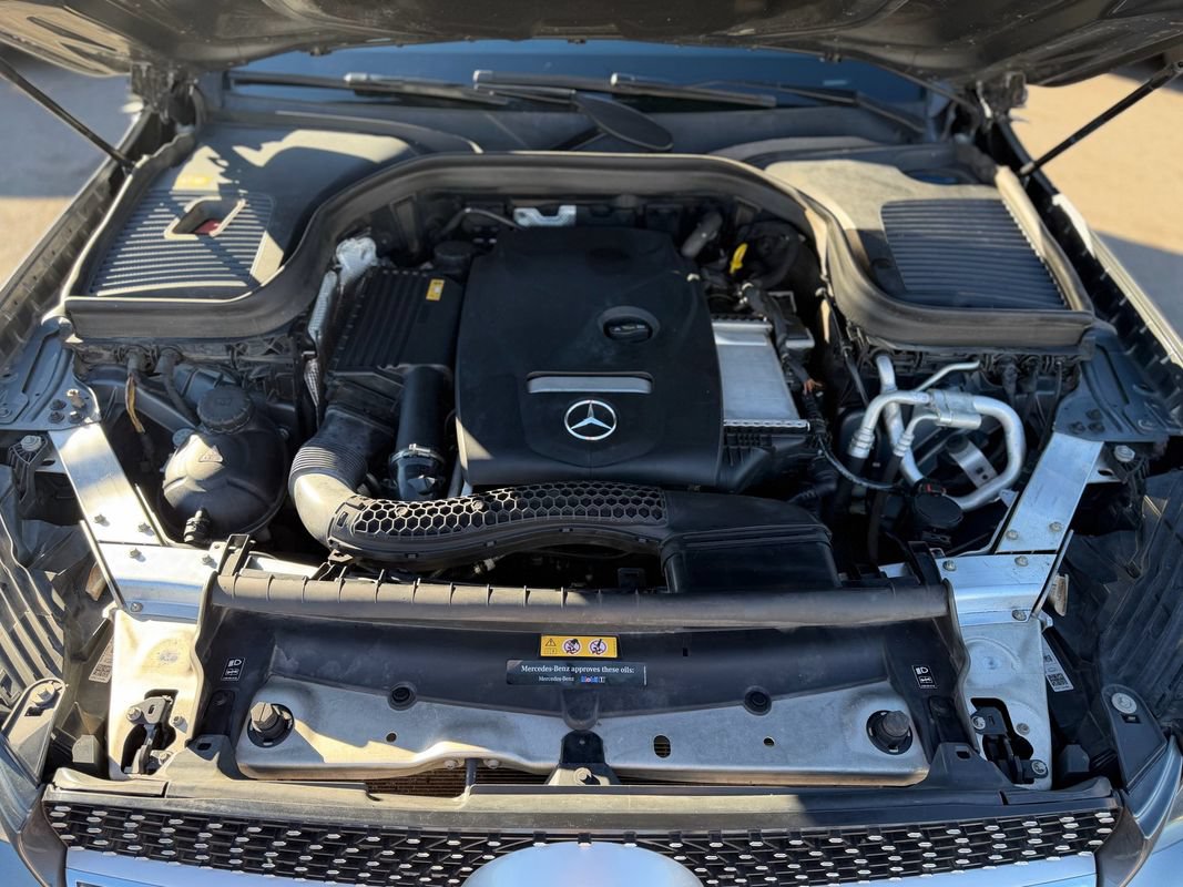 Used 2016 Mercedes-Benz GLC 300 4MATIC image 25