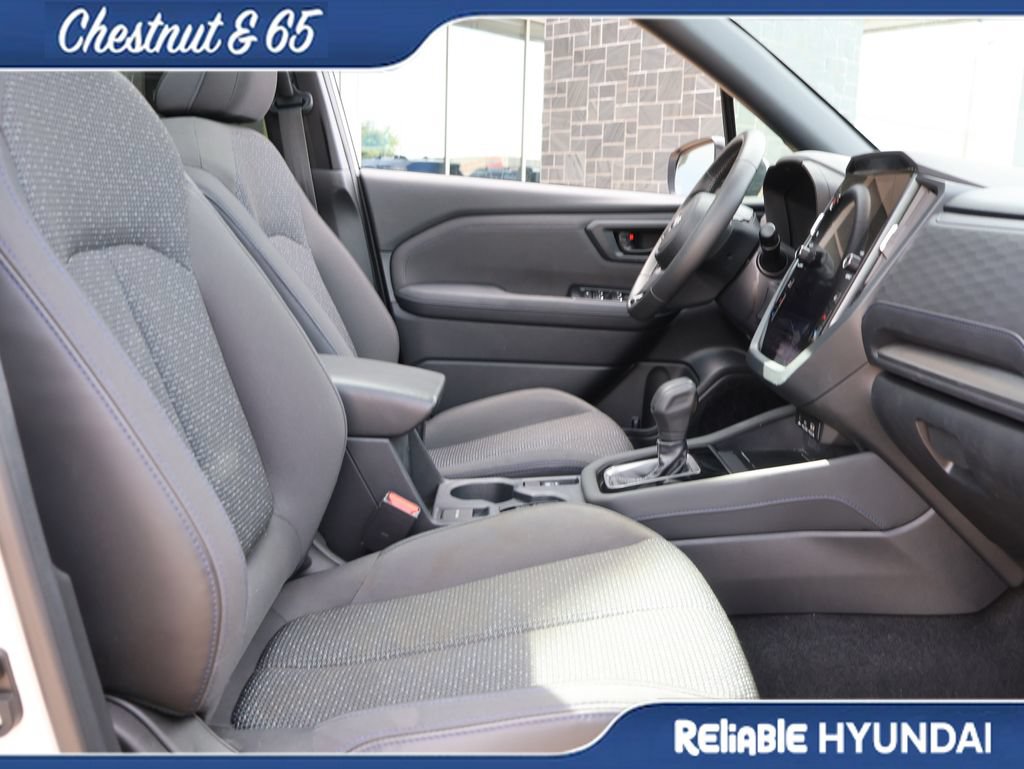 Used 2025 Subaru Forester Premium AWD/4WD image 10