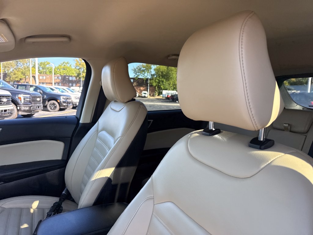 Used 2024 Ford Edge SEL w/ Convenience Package AWD/4WD image 26