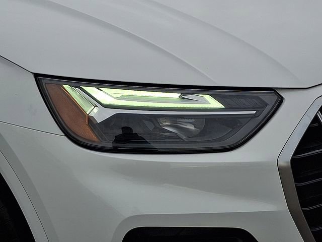Used 2021 Audi Q5 2.0T Premium w/ Convenience Package image 12