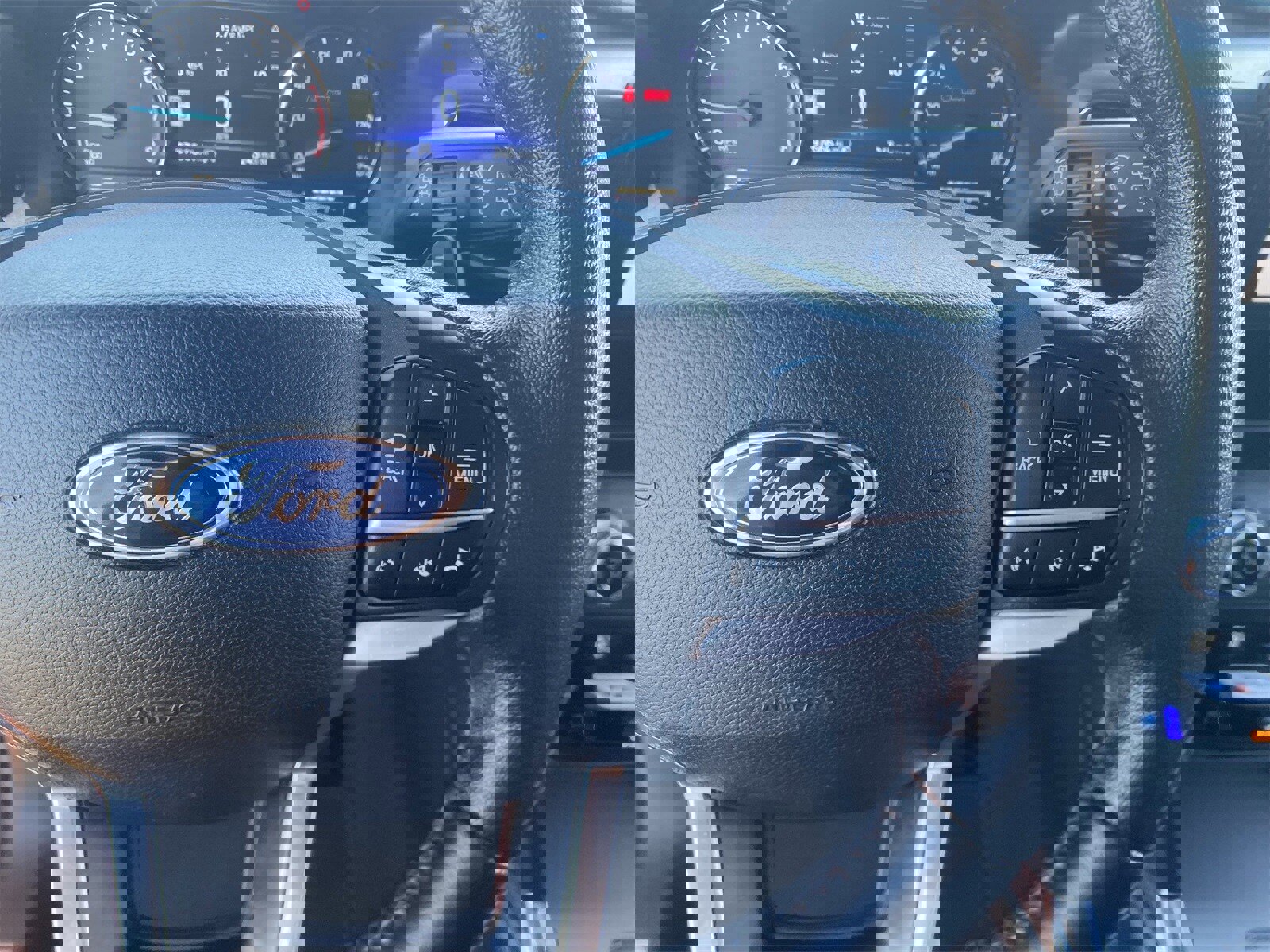 Used 2020 Ford Explorer Limited w/ Class III Trailer Tow Package image 26