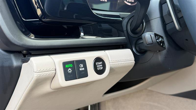 Used 2025 Porsche Panamera 4 image 13