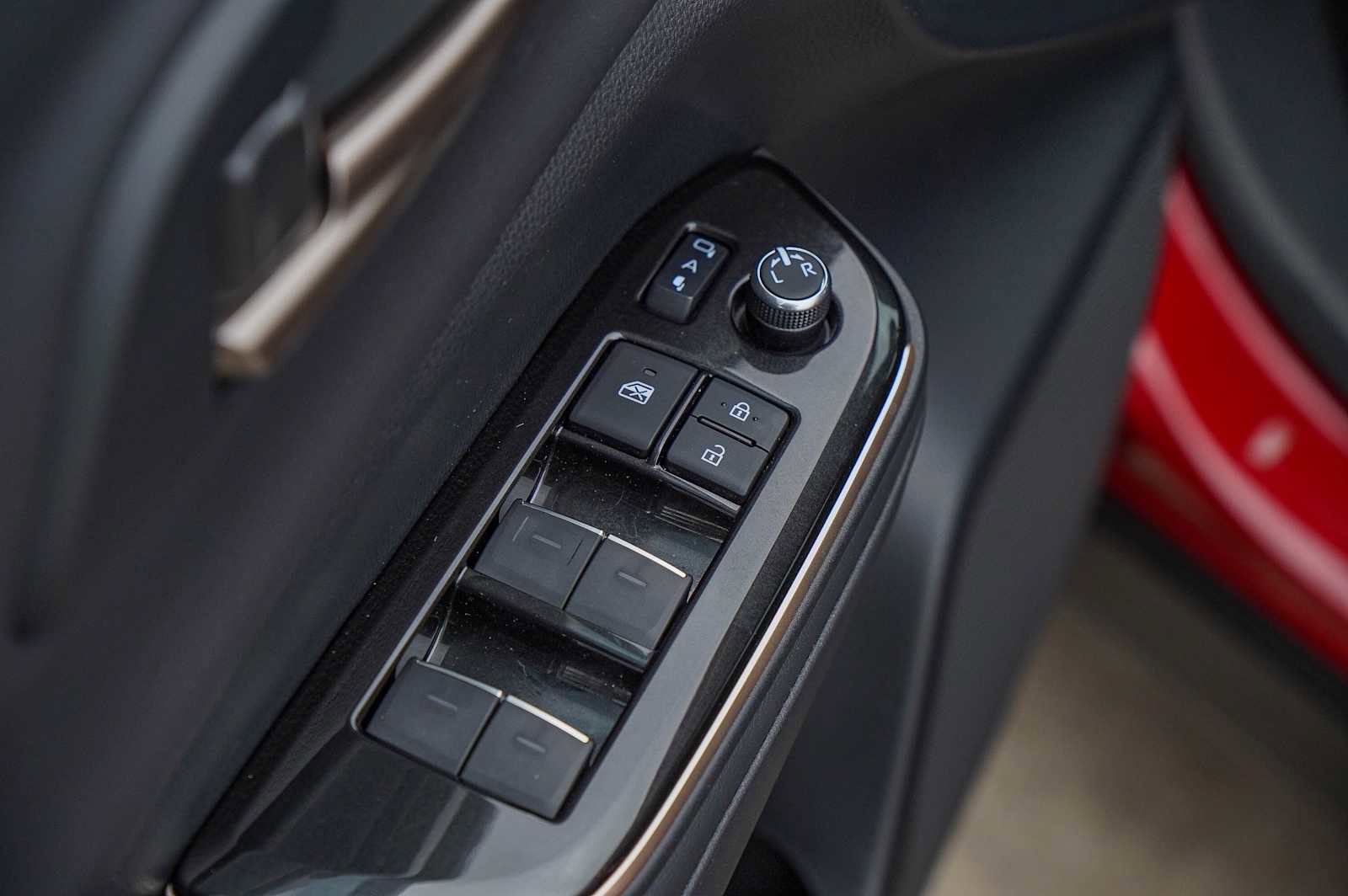 Used 2025 Toyota Crown Signia image 23