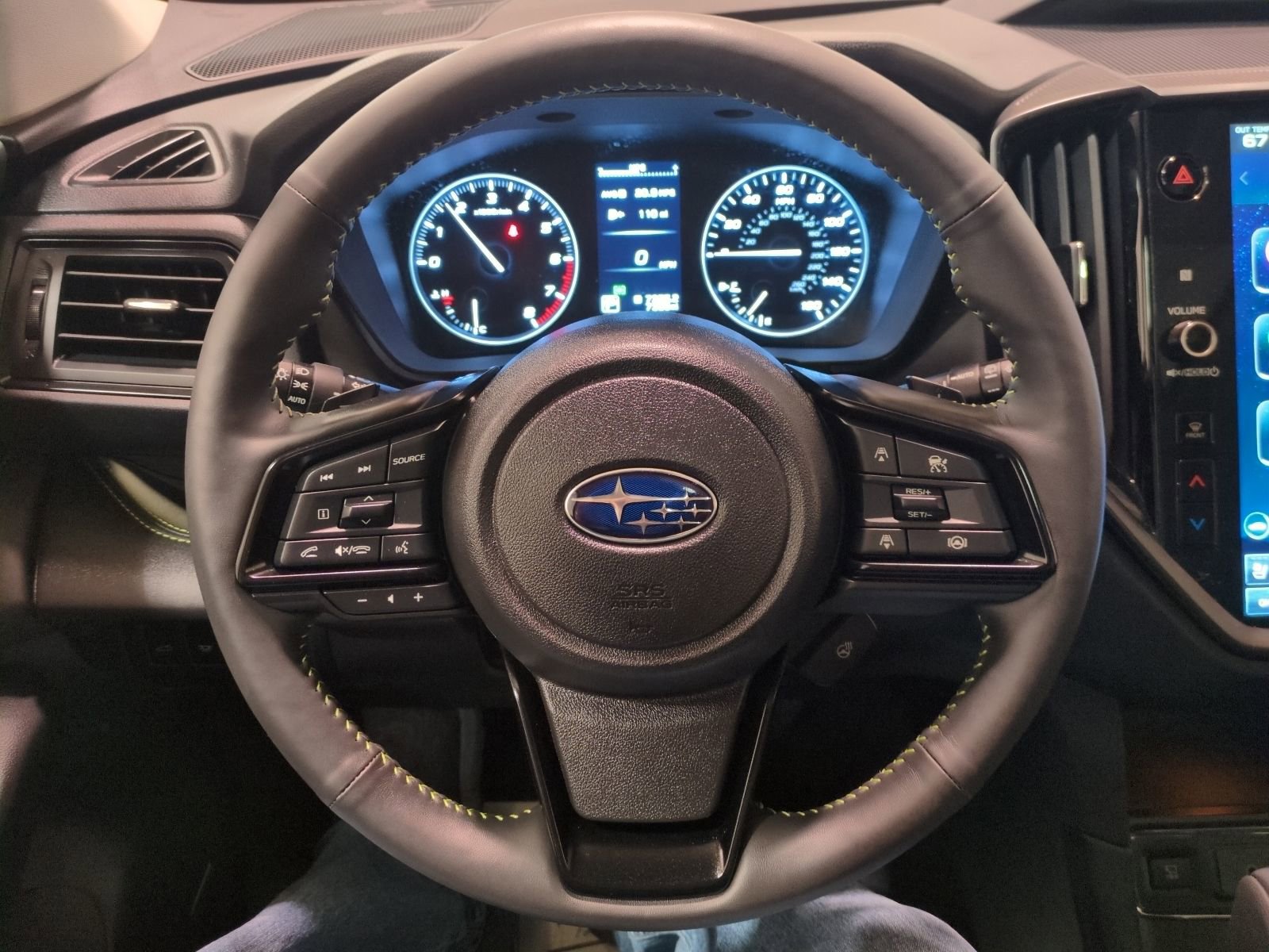 Certified 2025 Subaru Ascent Bronze Edition w/ Onyx Package AWD/4WD image 17