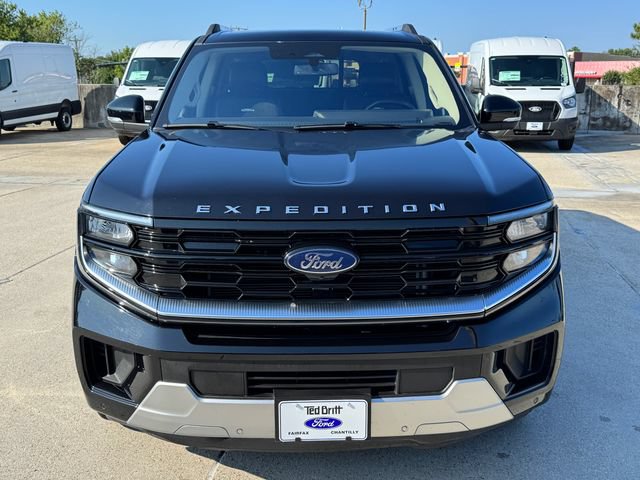 Used 2025 Ford Expedition Max Platinum AWD/4WD image 2