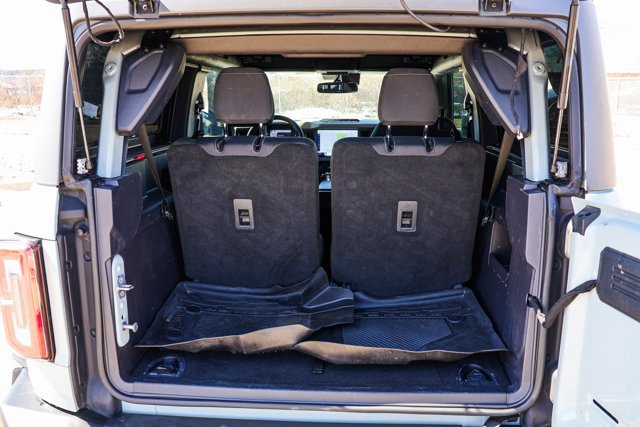 Used 2022 Ford Bronco Wildtrak image 23