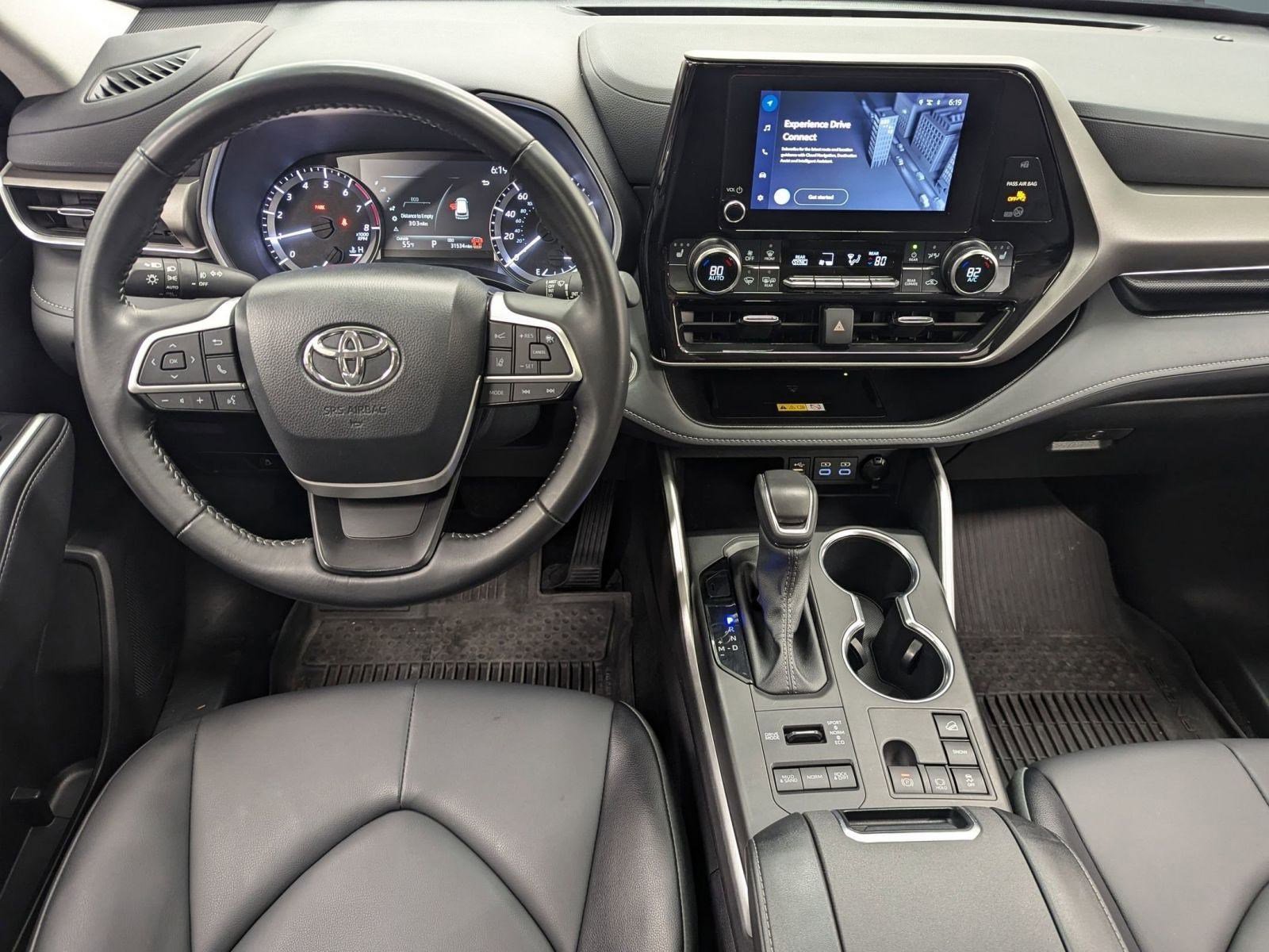 Used 2025 Toyota Highlander XLE image 24