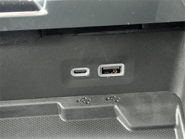 New 2026 GMC Yukon Denali image 28