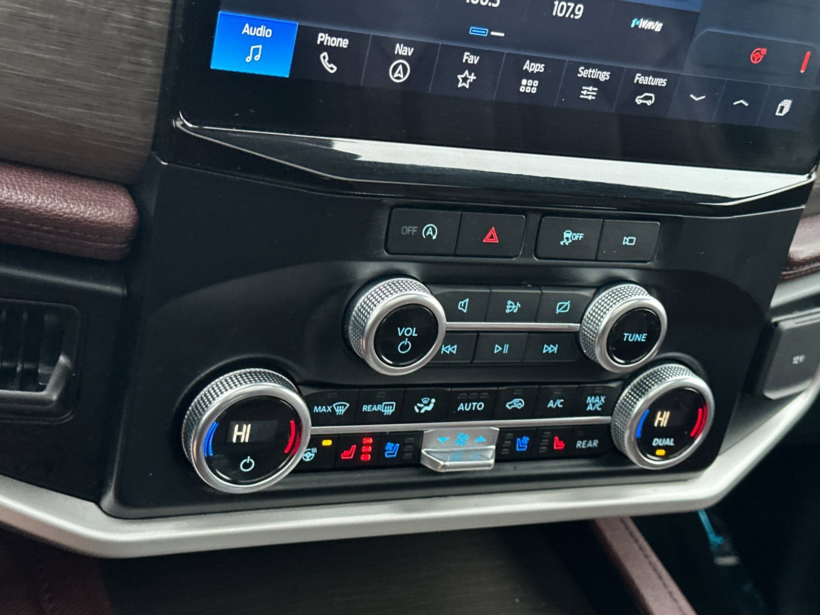 Used 2024 Ford Expedition Max Limited image 22