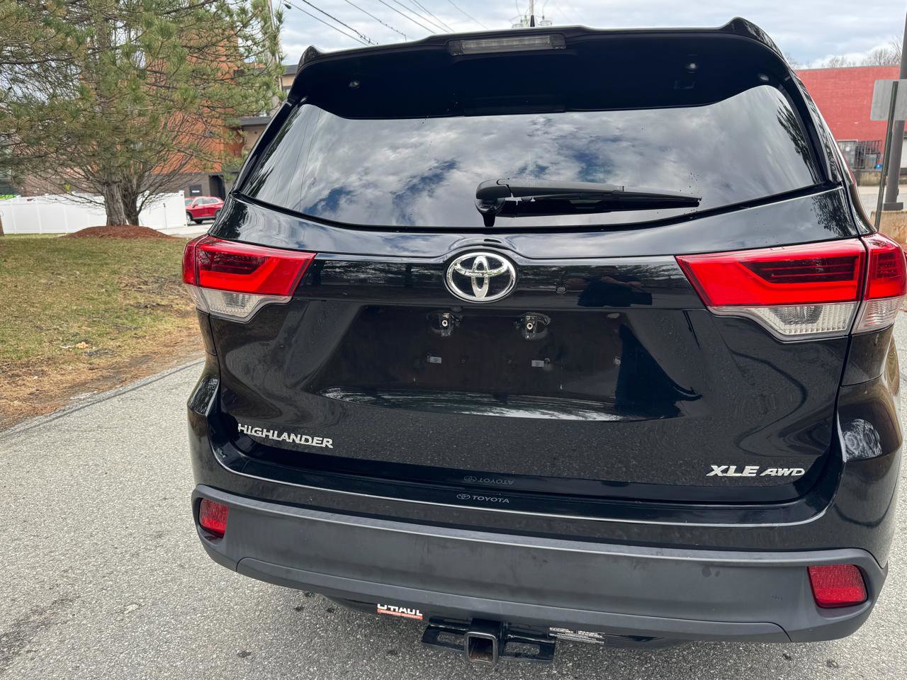 Used 2018 Toyota Highlander XLE image 25