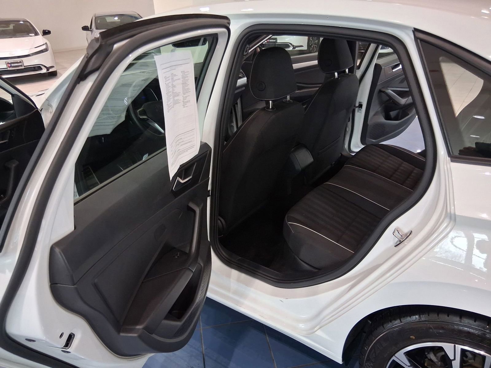 Used 2024 Volkswagen Jetta Sport image 9