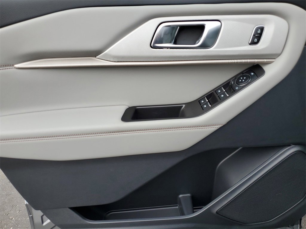 New 2026 Ford Explorer Active image 22