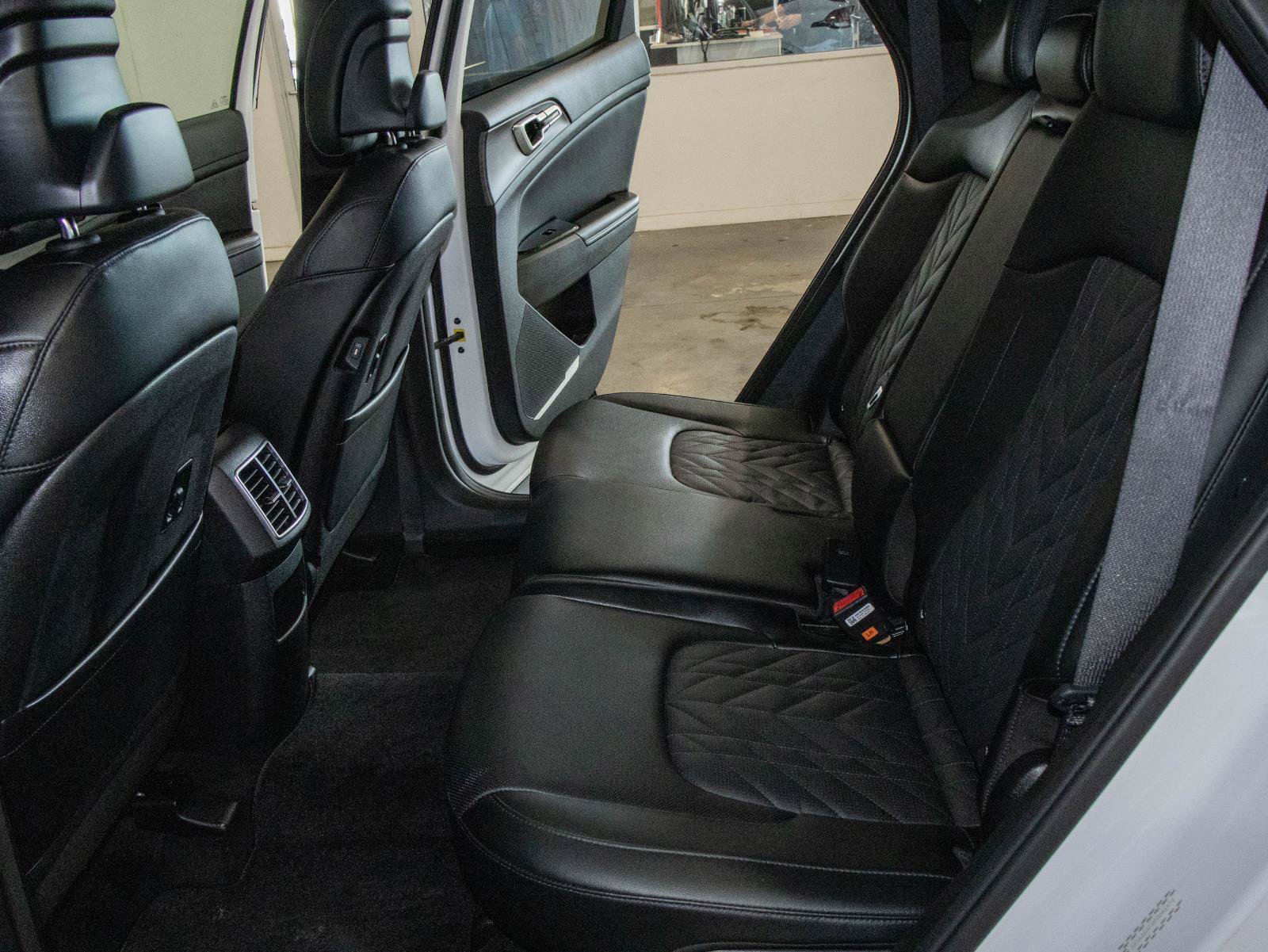 Used 2023 Kia Sportage X-Line w/ X-Line Premium Package image 15