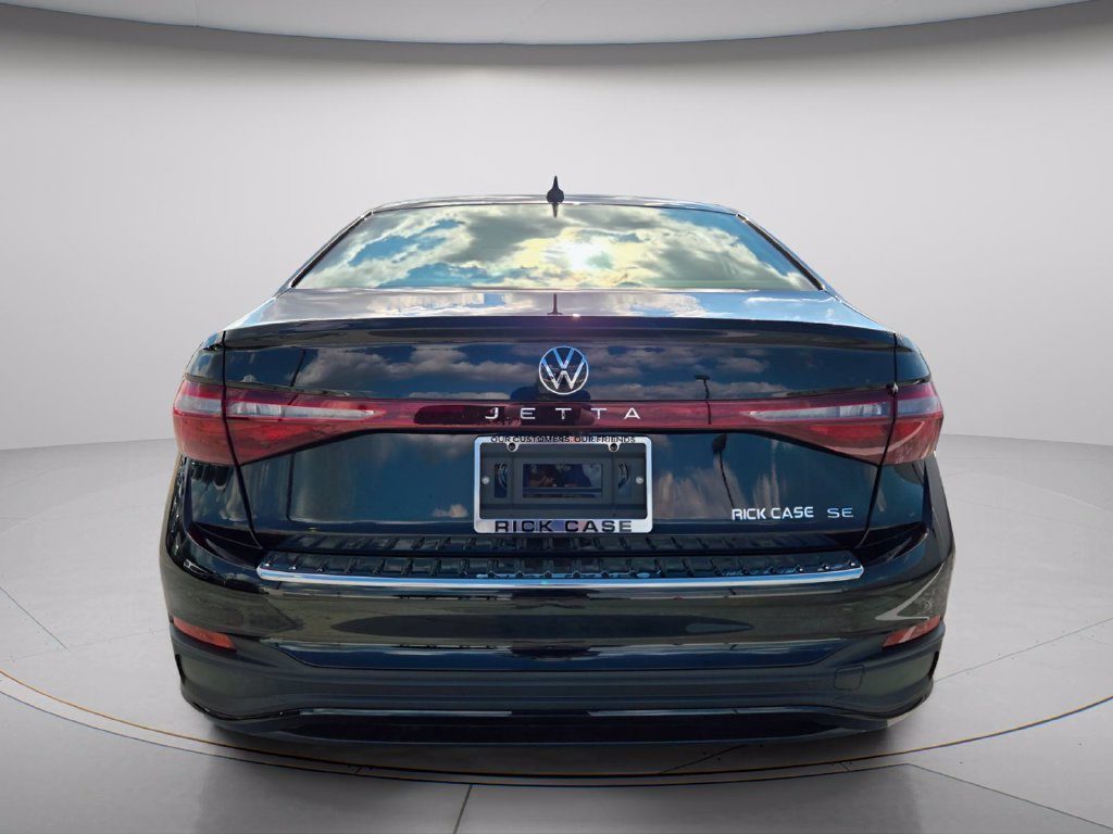 New 2027 Volkswagen Jetta SE FWD image 4